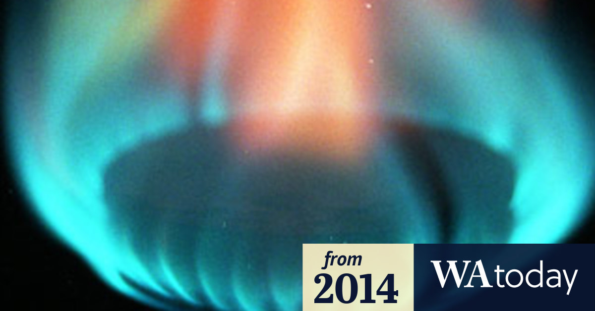 What caused the strong gas smell across Perth?